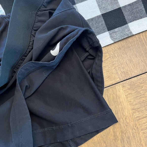 Nike Shorts - Picture 5 of 7